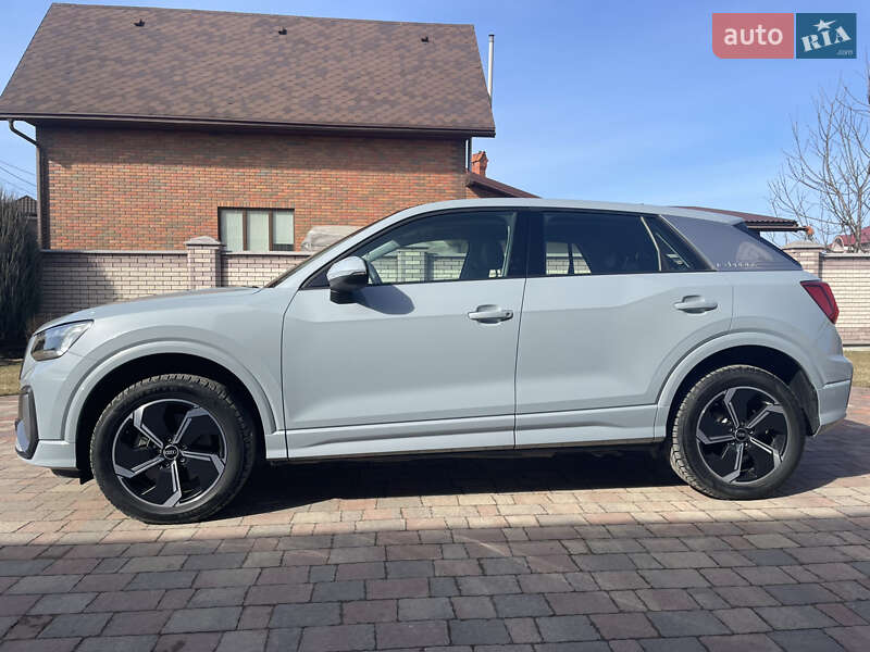 Внедорожник / Кроссовер Audi Q2L e-tron 2022 в Ивано-Франковске