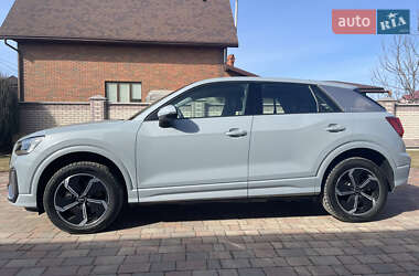 Внедорожник / Кроссовер Audi Q2L e-tron 2022 в 