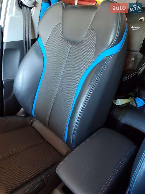 Внедорожник / Кроссовер Audi Q2L e-tron 2021 в Кременчуге