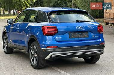 Позашляховик / Кросовер Audi Q2L e-tron 2021 в 