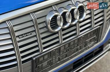 Позашляховик / Кросовер Audi Q2L e-tron 2021 в 