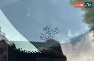 Позашляховик / Кросовер Audi Q2L e-tron 2021 в 