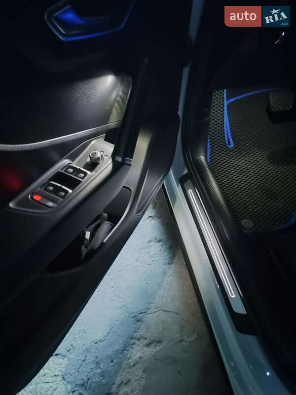 Внедорожник / Кроссовер Audi Q2L e-tron 2021 в Кременчуге