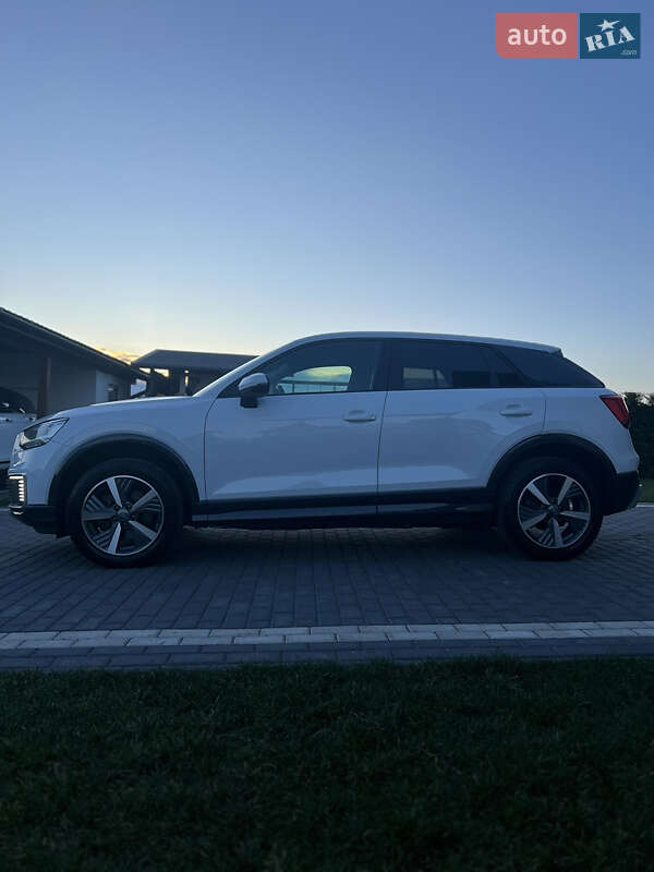 Позашляховик / Кросовер Audi Q2L e-tron 2021 в Тернополі