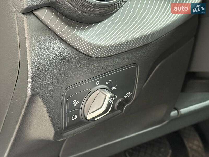 Внедорожник / Кроссовер Audi Q2L e-tron 2021 в Одессе