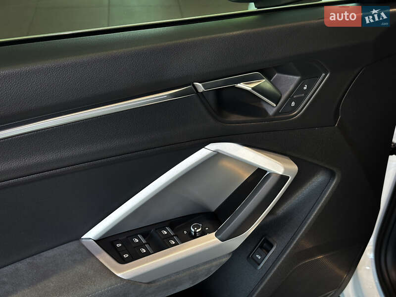 Позашляховик / Кросовер Audi Q3 Sportback 2022 в Одесі