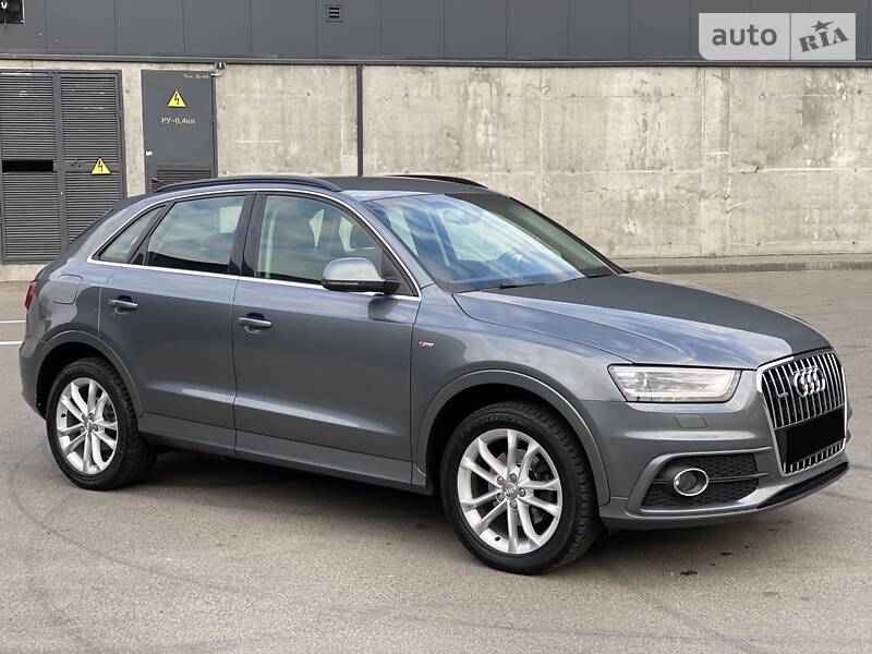 Позашляховик / Кросовер Audi Q3 2013 в Києві