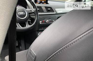 Внедорожник / Кроссовер Audi Q3 2015 в Киеве