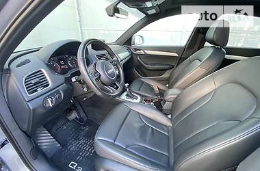 Позашляховик / Кросовер Audi Q3 2016 в 