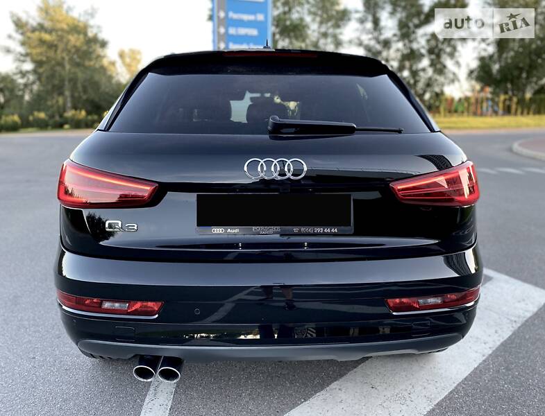 Позашляховик / Кросовер Audi Q3 2017 в Києві