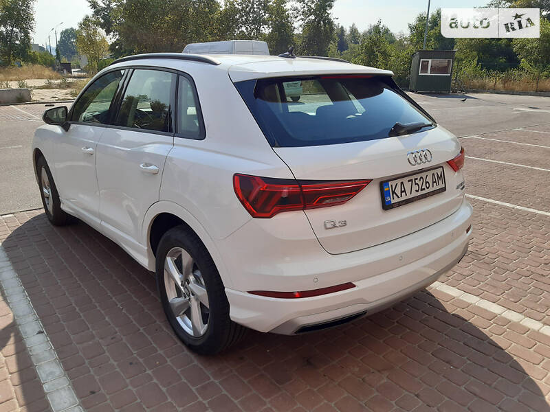 Внедорожник / Кроссовер Audi Q3 2020 в Хмельницком