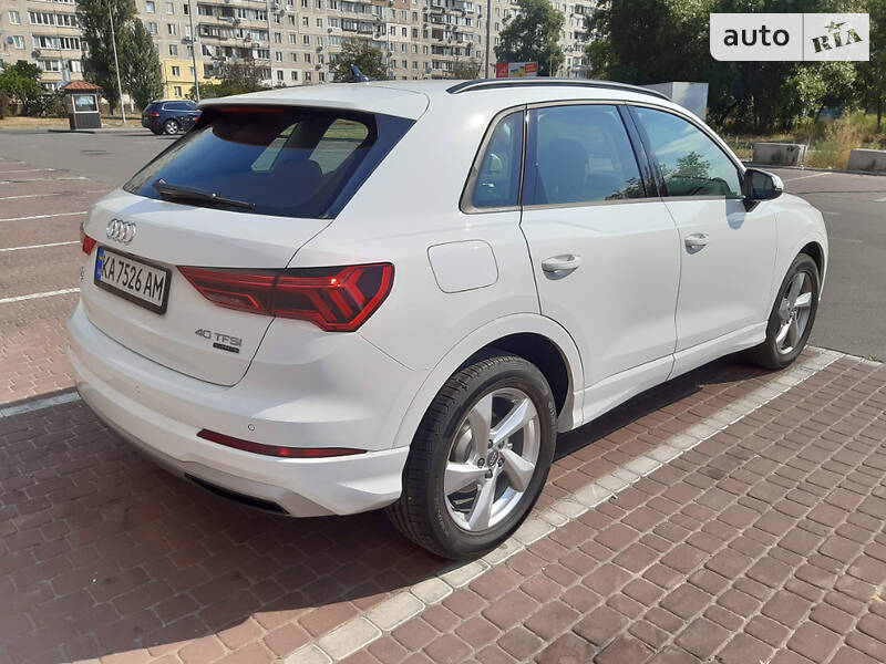 Внедорожник / Кроссовер Audi Q3 2020 в Хмельницком