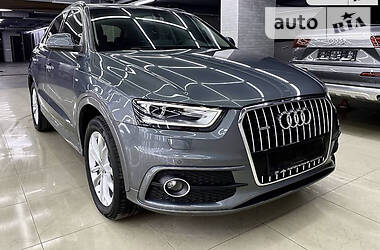 Внедорожник / Кроссовер Audi Q3 2013 в Киеве