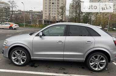 Внедорожник / Кроссовер Audi Q3 2014 в Киеве