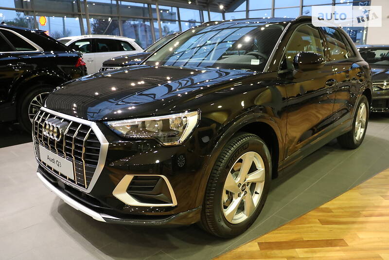 Внедорожник / Кроссовер Audi Q3 2020 в Днепре