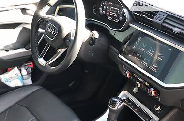 Позашляховик / Кросовер Audi Q3 2019 в Дніпрі