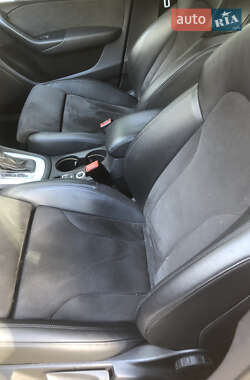 Внедорожник / Кроссовер Audi Q3 2011 в 