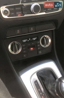 Внедорожник / Кроссовер Audi Q3 2011 в 