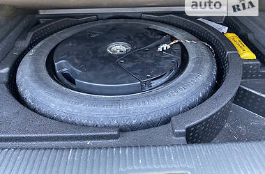 Позашляховик / Кросовер Audi Q3 2012 в Золочеві