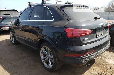 Внедорожник / Кроссовер Audi Q3 2015 в Киеве