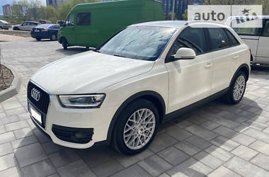 Внедорожник / Кроссовер Audi Q3 2013 в Киеве