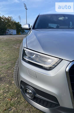 Внедорожник / Кроссовер Audi Q3 2012 в Александрие