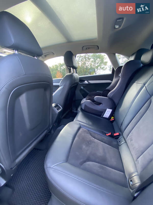 Внедорожник / Кроссовер Audi Q3 2012 в Александрие