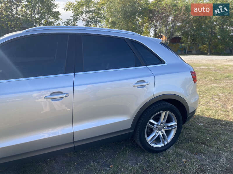 Внедорожник / Кроссовер Audi Q3 2012 в Александрие