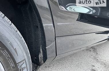 Позашляховик / Кросовер Audi Q3 2012 в 