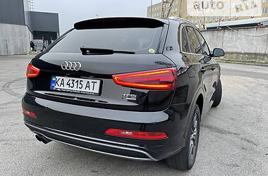 Позашляховик / Кросовер Audi Q3 2012 в 