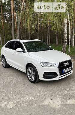 Позашляховик / Кросовер Audi Q3 2017 в Києві