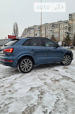 Внедорожник / Кроссовер Audi Q3 2017 в Харькове