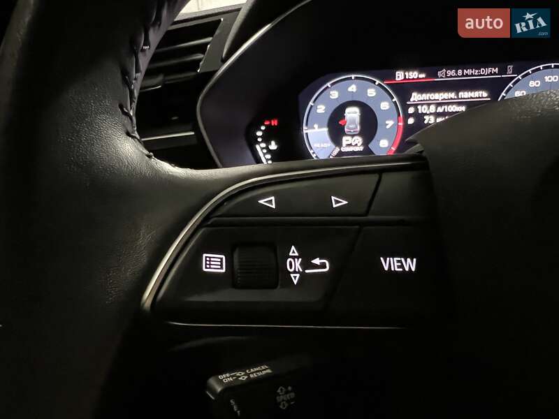 Внедорожник / Кроссовер Audi Q3 2019 в Киеве