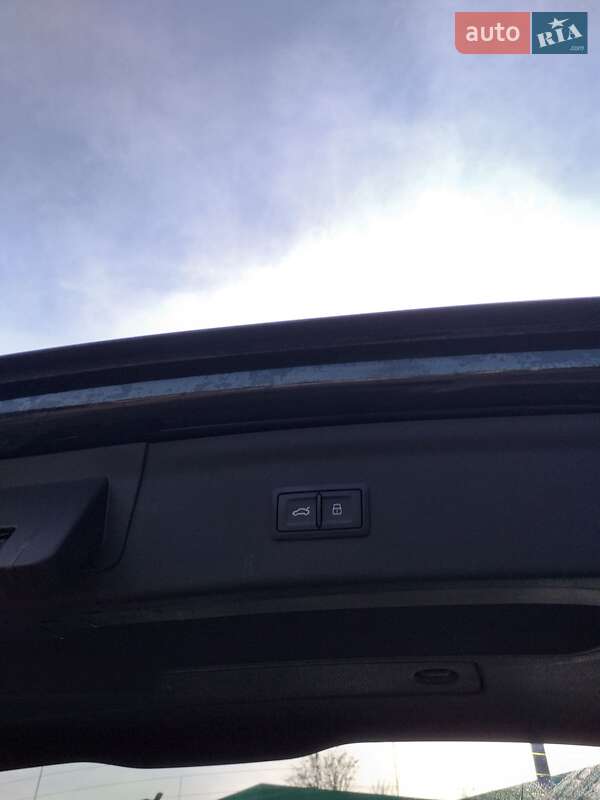 Внедорожник / Кроссовер Audi Q3 2015 в Сокале фото 23 Внедорожник / Кроссовер Audi Q3 2015 в Сокале