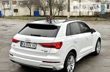 Внедорожник / Кроссовер Audi Q3 2020 в 