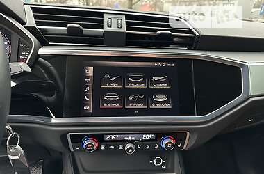 Внедорожник / Кроссовер Audi Q3 2020 в 
