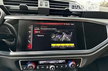 Внедорожник / Кроссовер Audi Q3 2020 в 