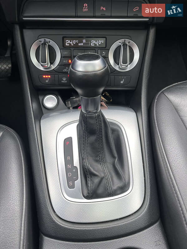 Позашляховик / Кросовер Audi Q3 2014 в Чорноморську