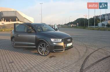 Внедорожник / Кроссовер Audi Q3 2017 в Львове