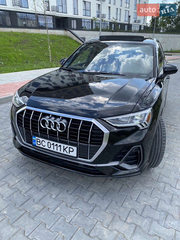 Позашляховик / Кросовер Audi Q3 2019 в Львові