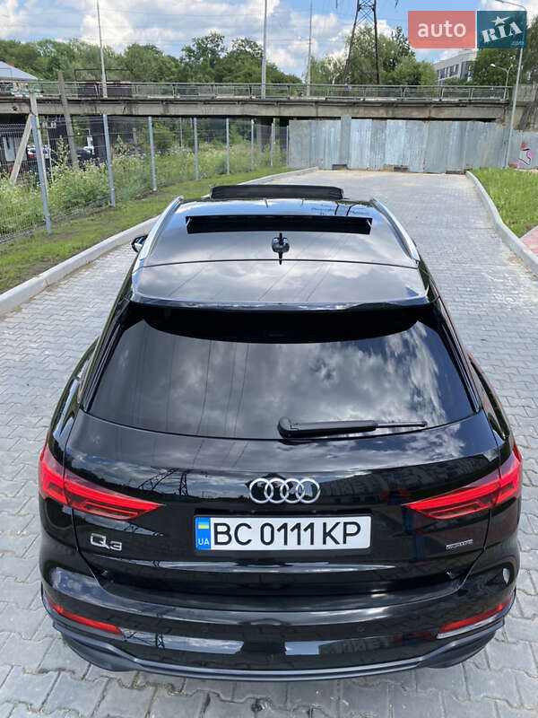 Позашляховик / Кросовер Audi Q3 2019 в Львові