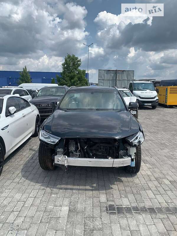 Позашляховик / Кросовер Audi Q3 2017 в Львові