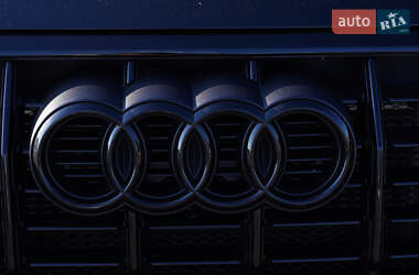 Внедорожник / Кроссовер Audi Q3 2021 в 