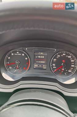 Внедорожник / Кроссовер Audi Q3 2016 в Львове