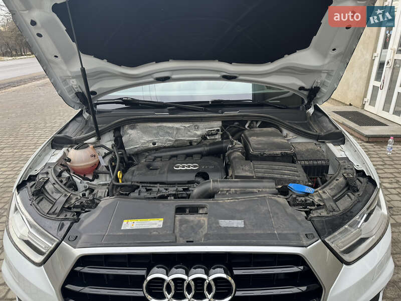 Внедорожник / Кроссовер Audi Q3 2017 в Ивано-Франковске