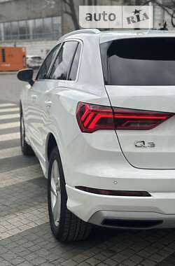 Внедорожник / Кроссовер Audi Q3 2019 в Львове