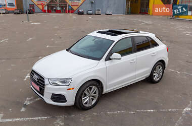 Внедорожник / Кроссовер Audi Q3 2016 в 
