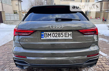 Внедорожник / Кроссовер Audi Q3 2022 в 
