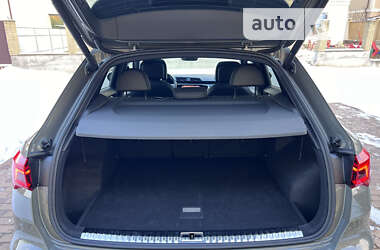 Внедорожник / Кроссовер Audi Q3 2022 в 