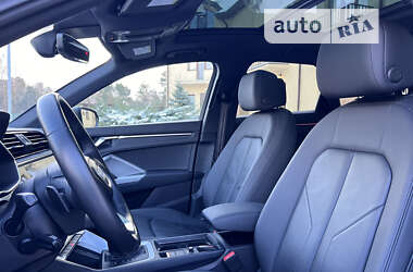 Внедорожник / Кроссовер Audi Q3 2022 в 